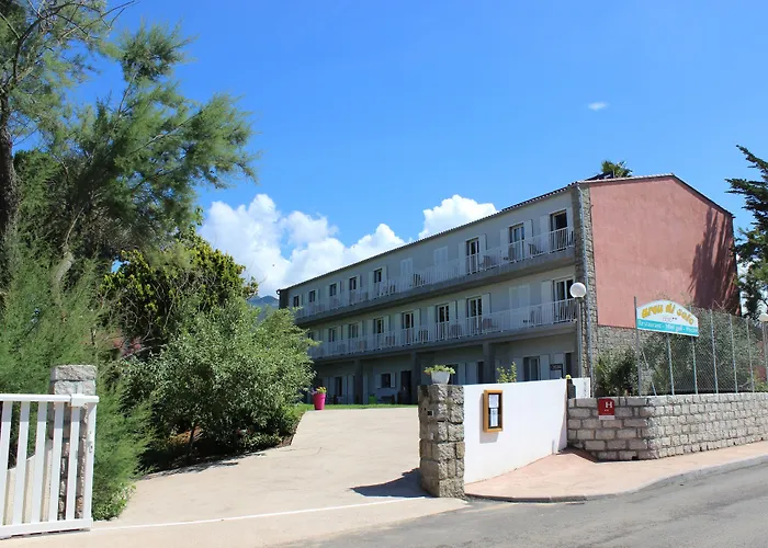 Hotell Arcu Di Sole 2*
