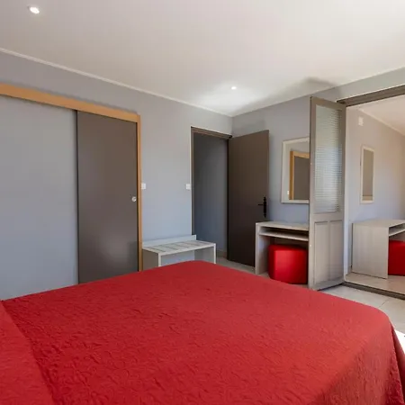 Hotel Arcu Di Sole