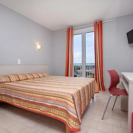 Arcu Di Sole Hotell 2*