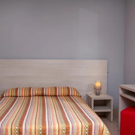 Hotell Arcu Di Sole 2*