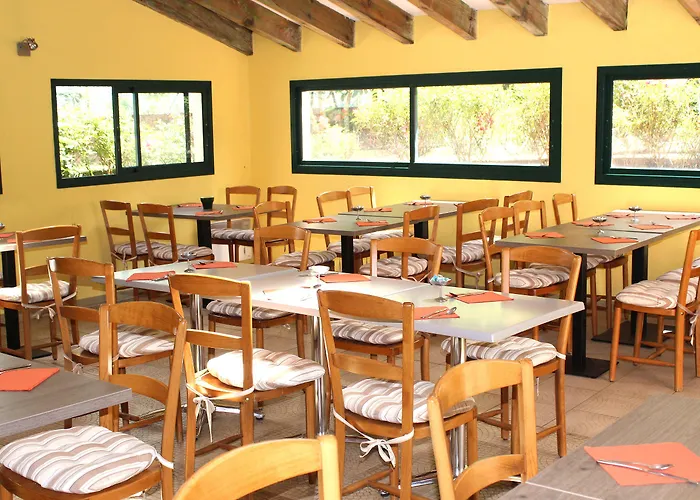 Hotel Arcu Di Sole 2*