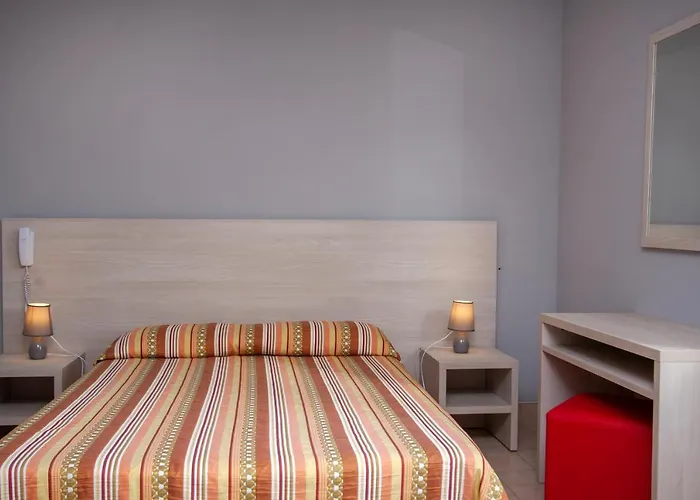Hotell Arcu Di Sole 2*