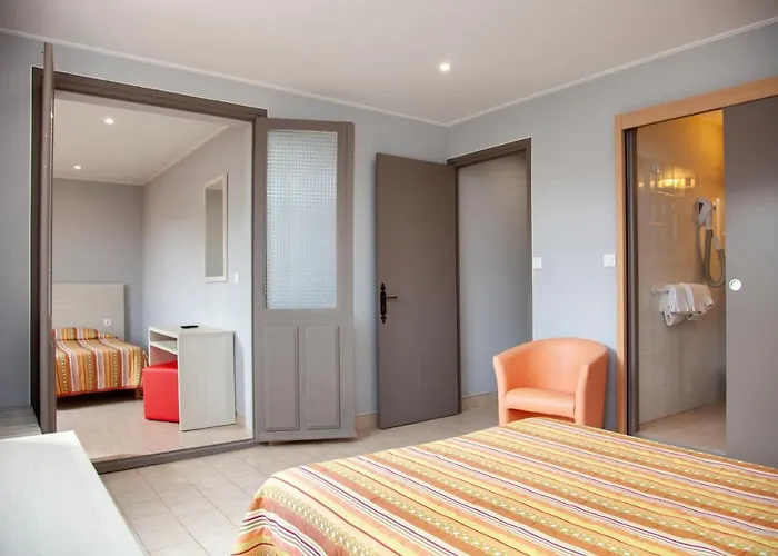 Hotel Arcu Di Sole 2*